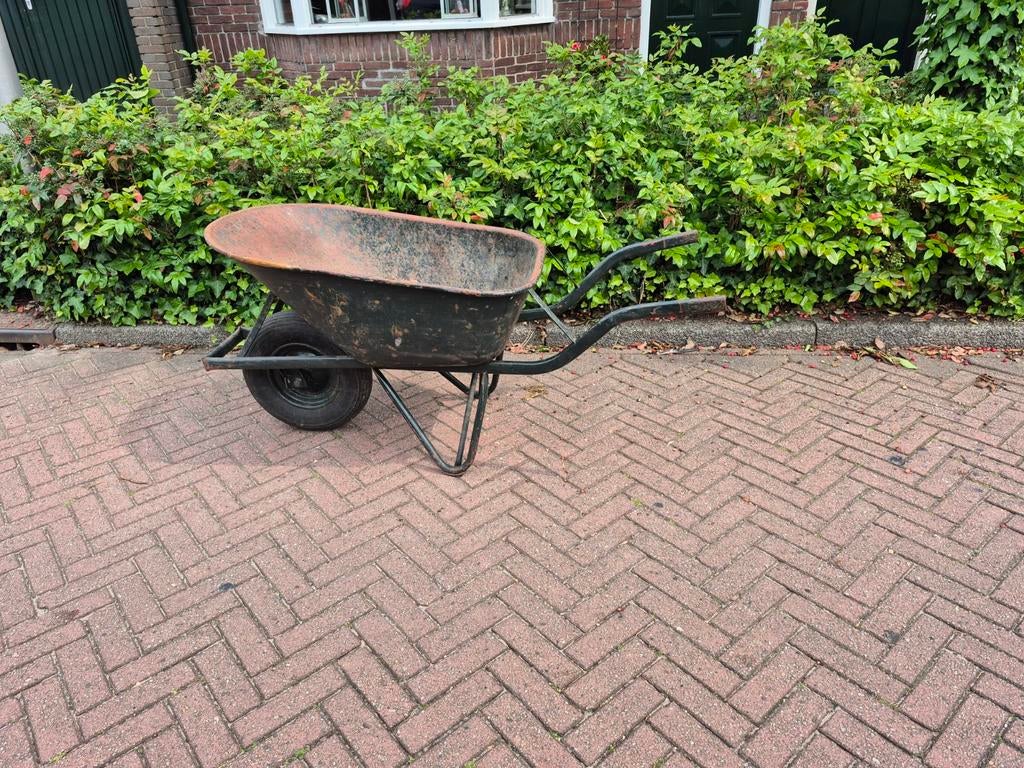 Te huur kruiwagens en stenenkruiwagens  7,50 euro per dag., Tuin en Terras, Ophalen, Gebruikt