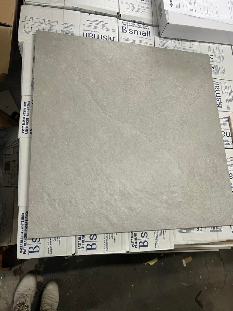 Vloertegels 60x60 cm per m2 €30,- CASTELVETRO, Ophalen, Zo goed als nieuw, 10 m² of meer, Vloertegels