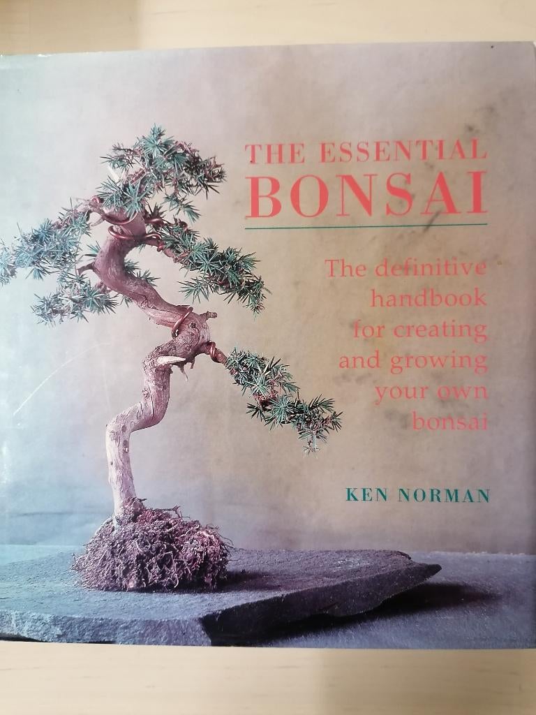 The Essential Bonsai The Definitive Handbook for Creating &, Ophalen of Verzenden, Zo goed als nieuw, Essential Bonsai by Ken Norman