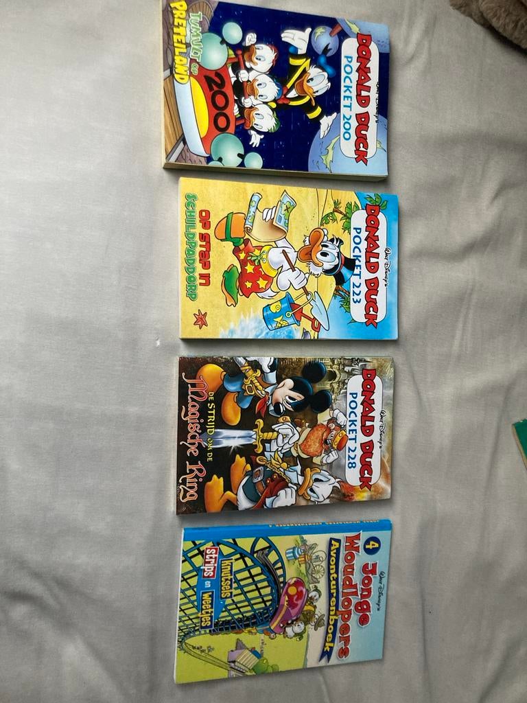 Donald Duck Pocket - Set van 4 strips, Boeken, Meerdere stripboeken, Ophalen of Verzenden, Gelezen