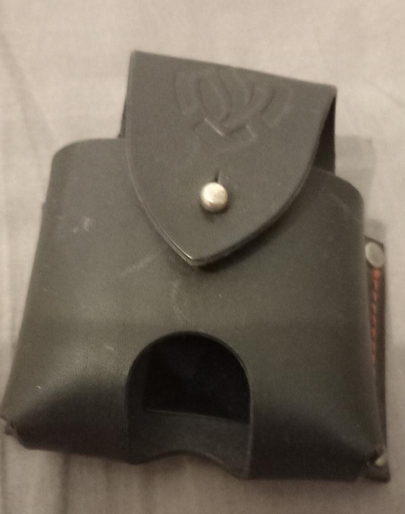 P2000 Precom riem tasje met stalen klip speciaal model, Ophalen of Verzenden, Zo goed als nieuw, Ontvanger