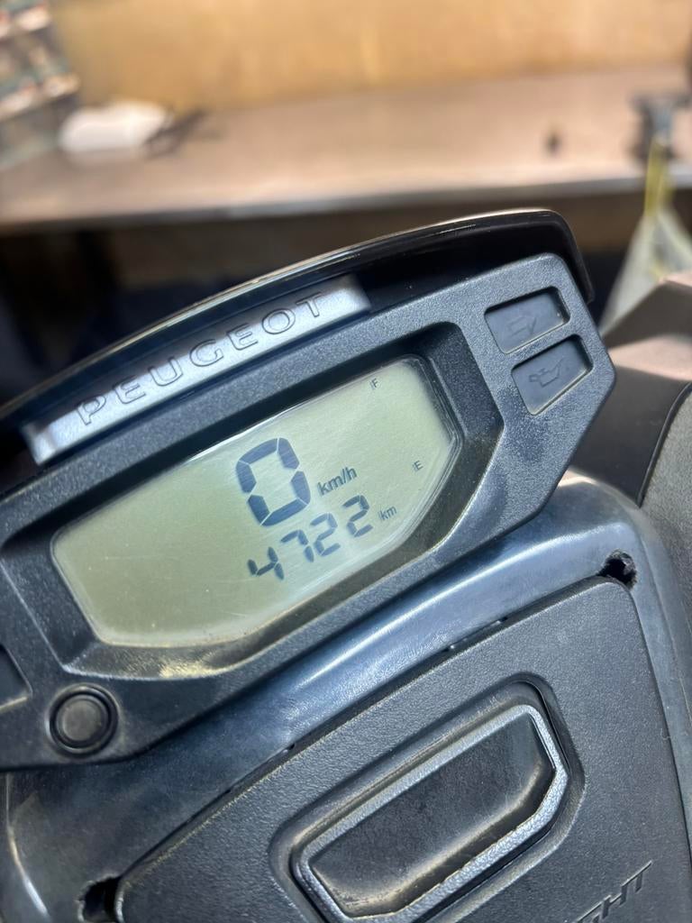 Veel onderdelen Peugeot Speedfight 4 2015 4K, Fietsen en Brommers, Brommeronderdelen | Scooters, Gebruikt, Speedfight, Ophalen of Verzenden