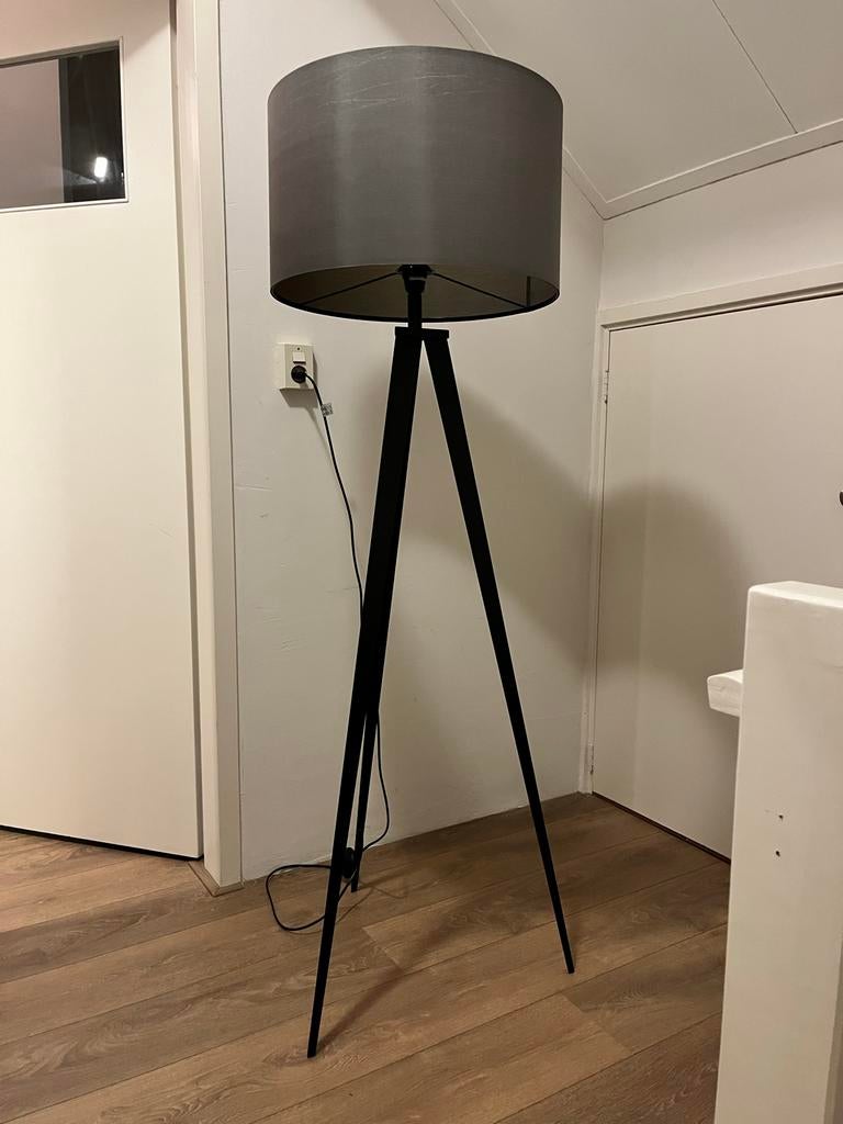 Zuiver Tripod Lamp - Zwarte Staande Lamp, Ophalen, Zo goed als nieuw, Stof, 150 tot 200 cm