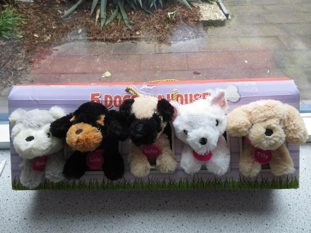 Dogs in House merk ZDT Action Sydney Lola Bailey Max Tilly, Kinderen en Baby's, Speelgoed | Knuffels en Pluche, Zo goed als nieuw