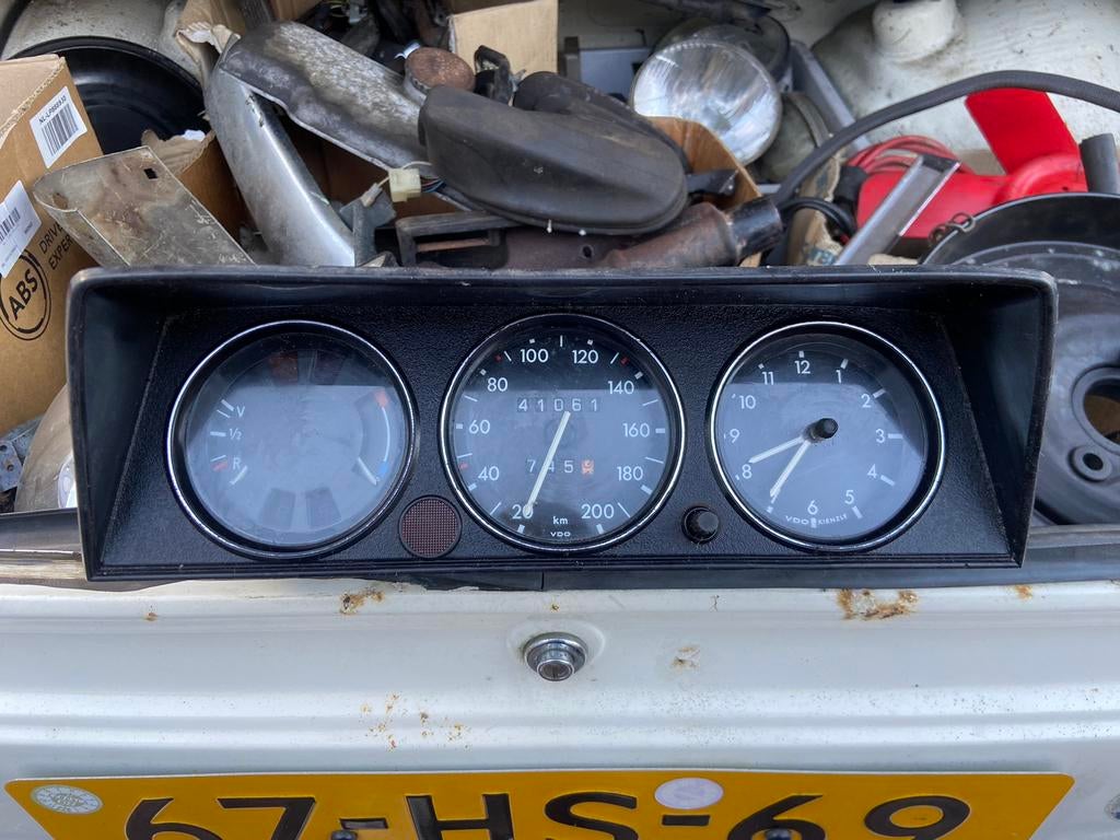 Bmw 2002 / 1502 / 1602 / 1802 tellerbakken, Auto-onderdelen, Dashboard en Schakelaars, Ophalen of Verzenden, Gebruikt, BMW