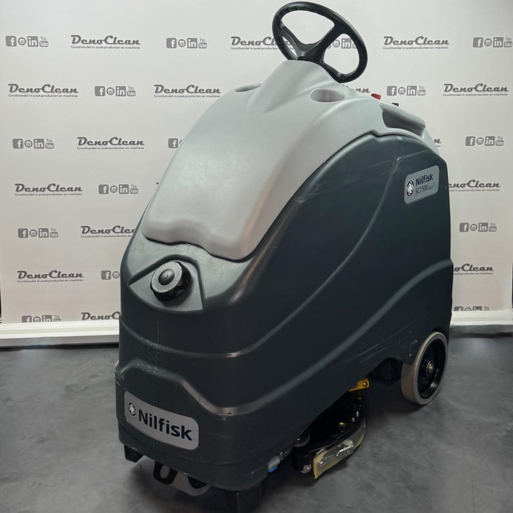Nilfisk SC1500 stand-on schrobzuigmachine, Gebruikt, Schrobmachine, DenoClean, Ophalen of Verzenden