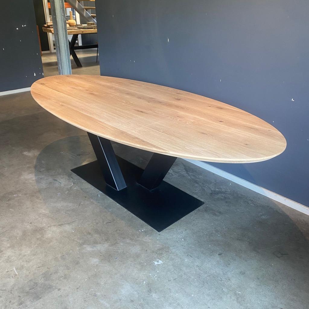 Ovale Eiken Tafel - 240x110x76Cm, 100 tot 150 cm, Ophalen of Verzenden, Vijf personen of meer, Eikenhout