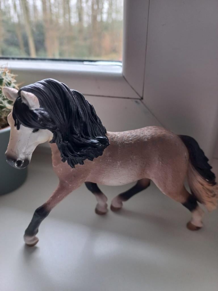 schleich, Ophalen, Gebruikt