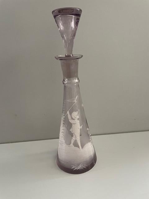 Mooie Karaf met gravering en puntige stop , Antiek en Kunst, Antiek | Glas en Kristal, Ophalen of Verzenden