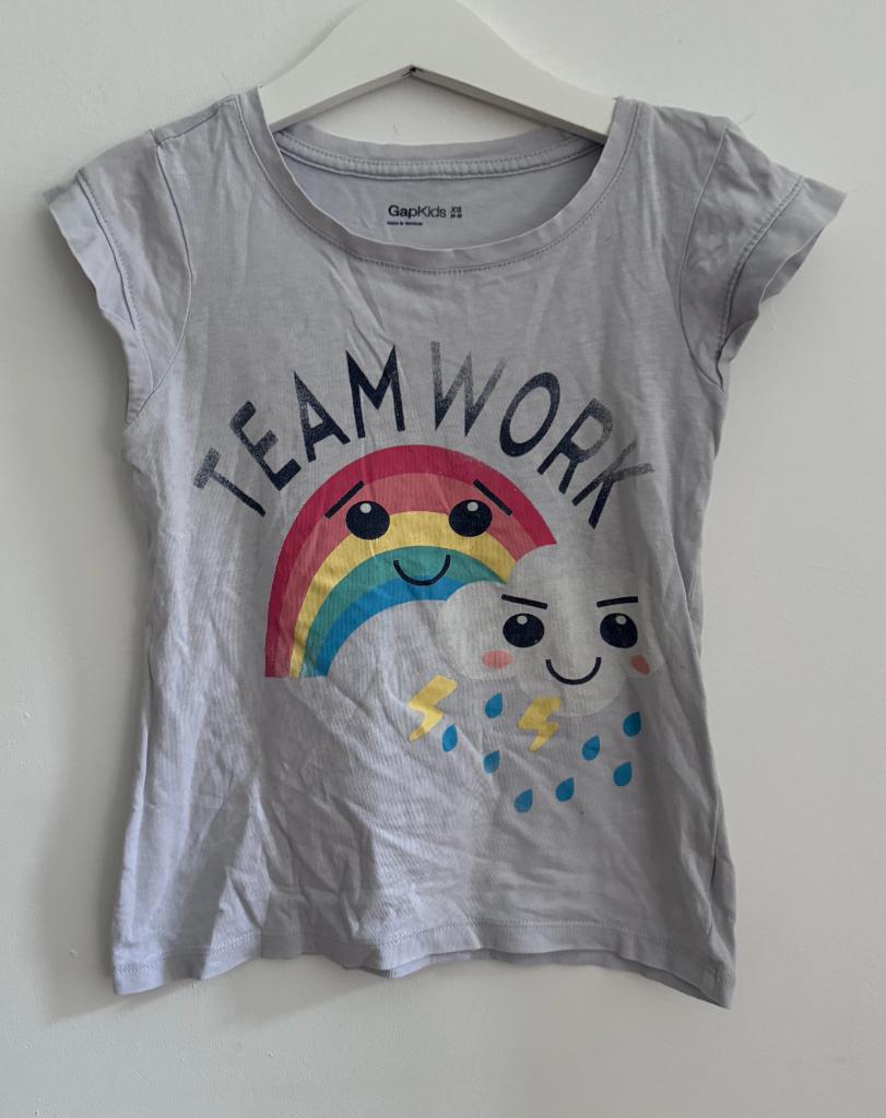 gap tshirt 122 128, Ophalen of Verzenden, Zo goed als nieuw, Jongen, Shirt of Longsleeve