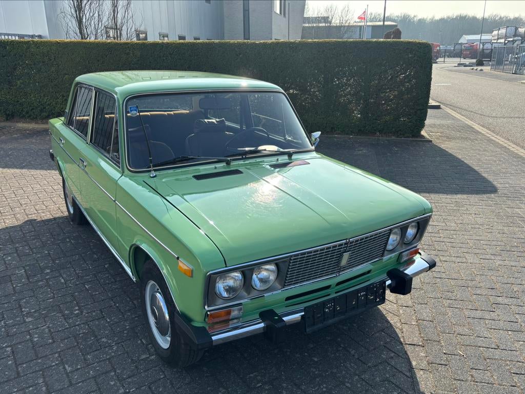Prachtige Lada 1500 S Sedan uit 1983, weinig km, 1e lak, Lada, 60 pk, Handgeschakeld, 1500 cc