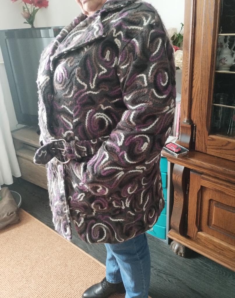 Wollen Winter jas ( Dames ), Ophalen, Zo goed als nieuw, Maat 46/48 (XL) of groter, Paars