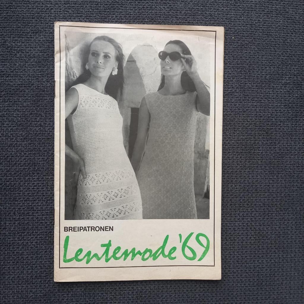 Breipatronen lentemode '69 3 Suisses (25 brei- haakpatronen), Ophalen of Verzenden, Gebruikt, Breien, Patroon of Boek