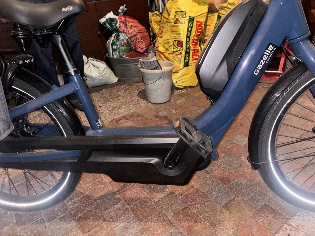 Gazelle EasyFlow HMS (2023) Mallard Blue glans – 630Wh, Ophalen, Zo goed als nieuw, Minder dan 47 cm, 50 km per accu of meer
