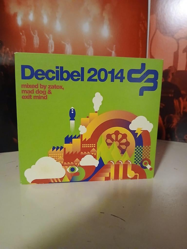 Decibel 2014, Ophalen of Verzenden, Zo goed als nieuw
