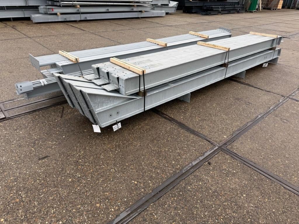 Z.g.a.n. Staalconstructie 10.00 x 20.00m met geïsoleerd dak, 200 m², Koop, Opslag of Loods