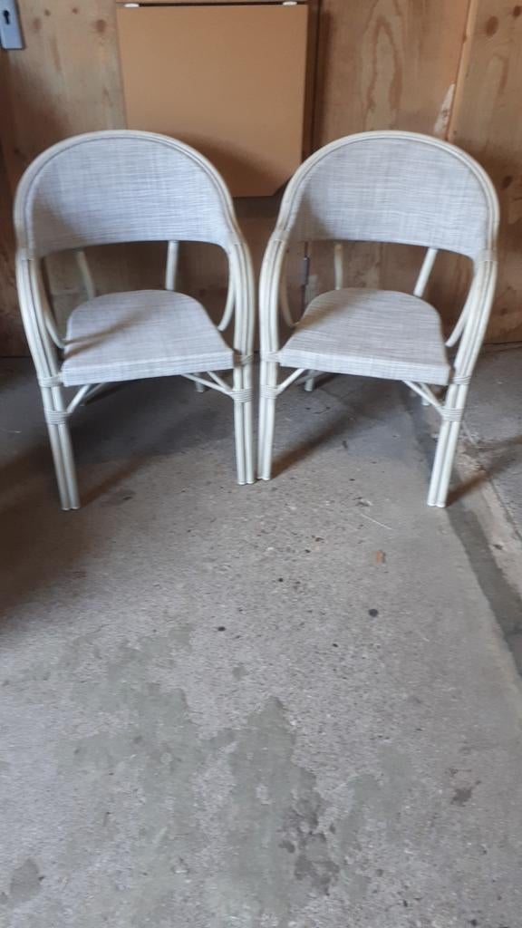 Bistro stoelen, Ophalen