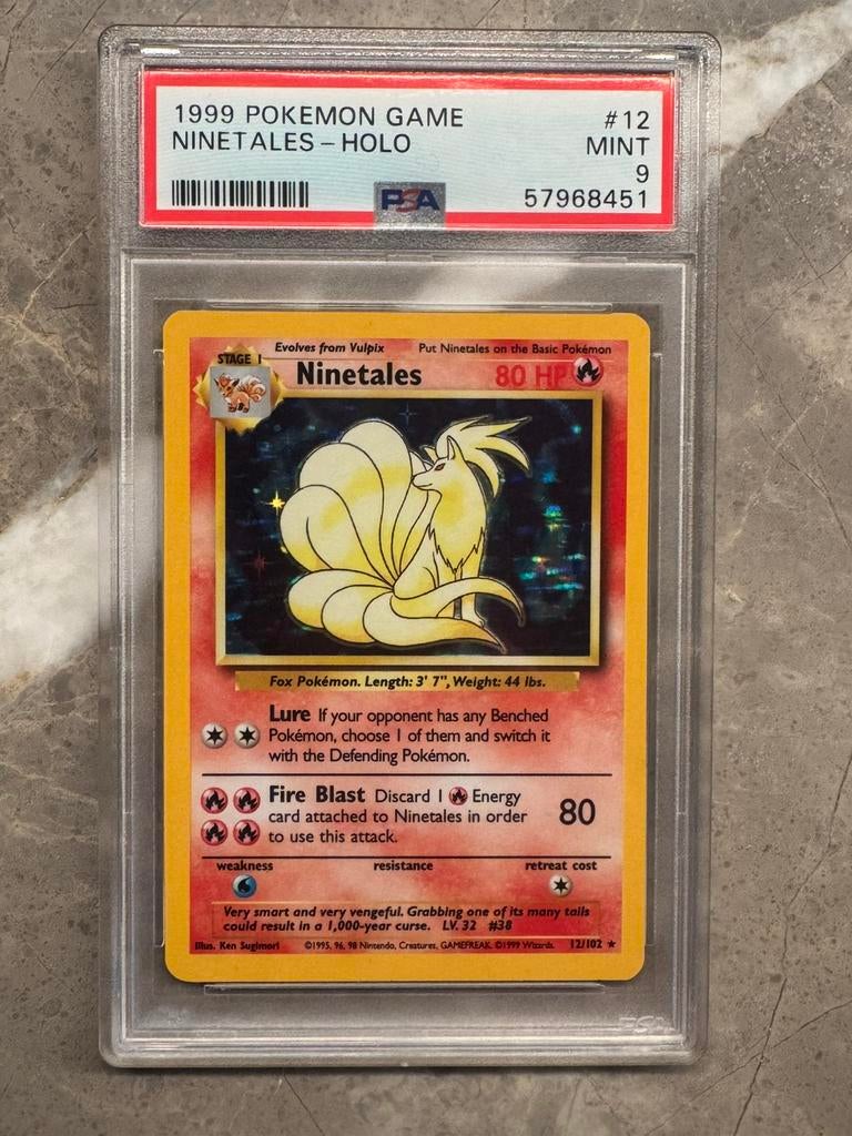 Pokemon Base Ninetales Holo PSA 9, Hobby en Vrije tijd, Verzamelkaartspellen | Pokémon, Ophalen of Verzenden, Zo goed als nieuw