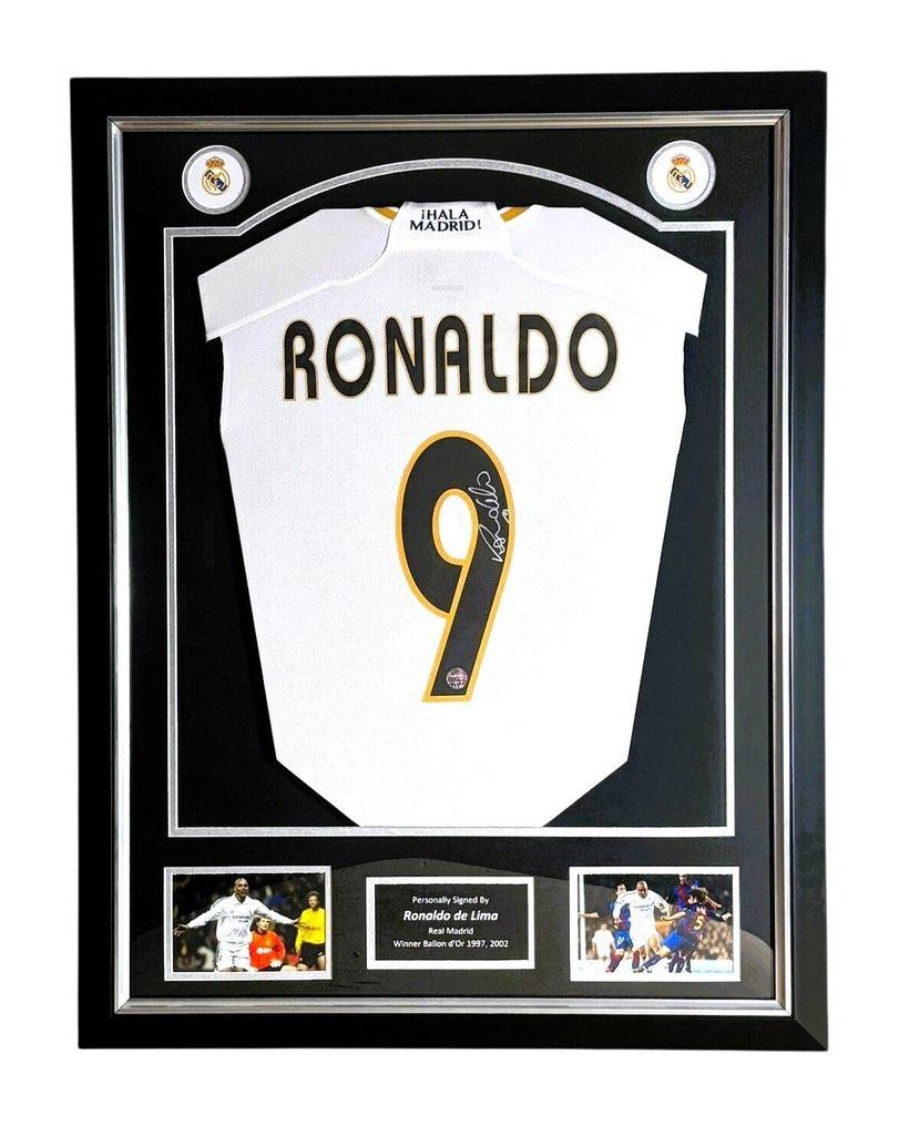 Ronaldo Nazário  gesigneerd Real Madrid 2023 shirt ingelijst, Verzamelen, Sportartikelen en Voetbal, Buitenlandse clubs, Shirt
