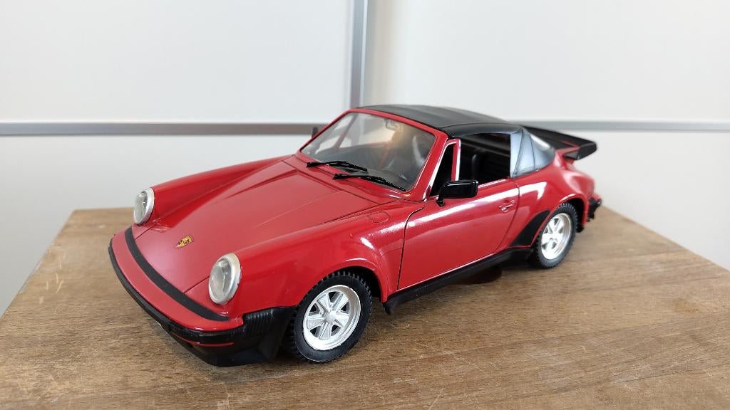 Porsche 911 Turbo Carbio - 1:18, Ophalen of Verzenden, Zo goed als nieuw, Auto, Overige merken