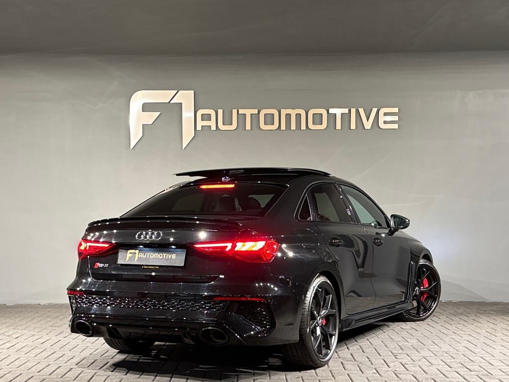 Audi RS3 Limousine 2.5 TFSI quattro Pano|B&O|HuD|Alcantara, Automaat, Adaptive Cruise Control, Gebruikt, RS3