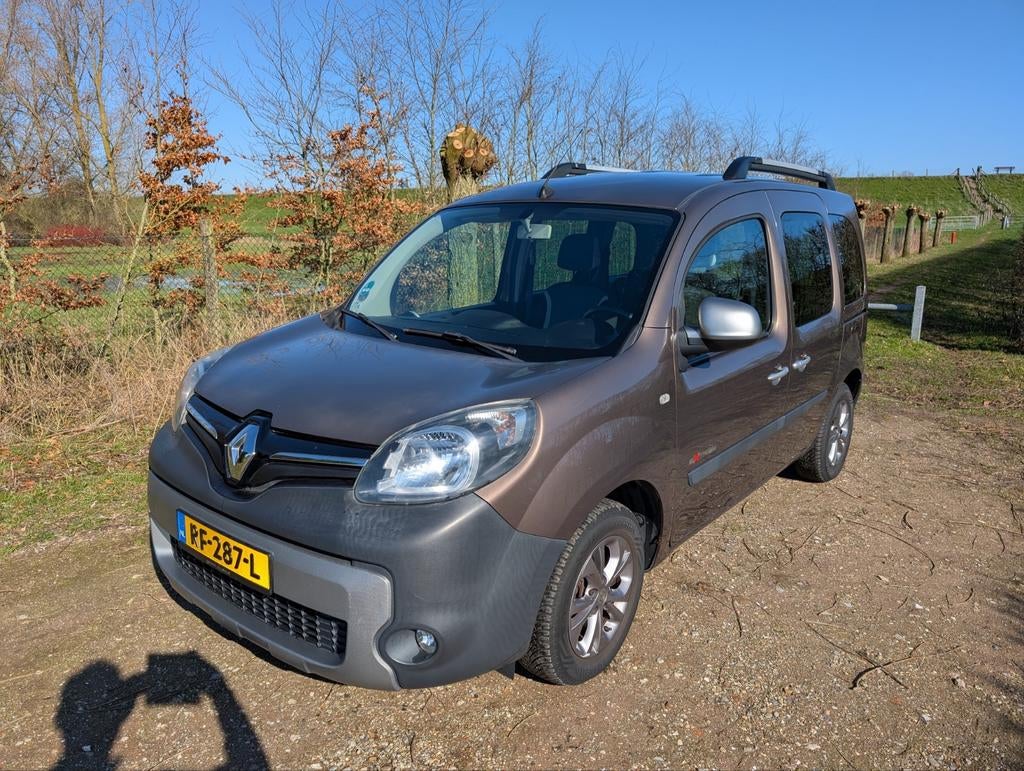 Renault Kangoo, Voorwielaandrijving, 1350 kg, 1295 kg, 4 cilinders