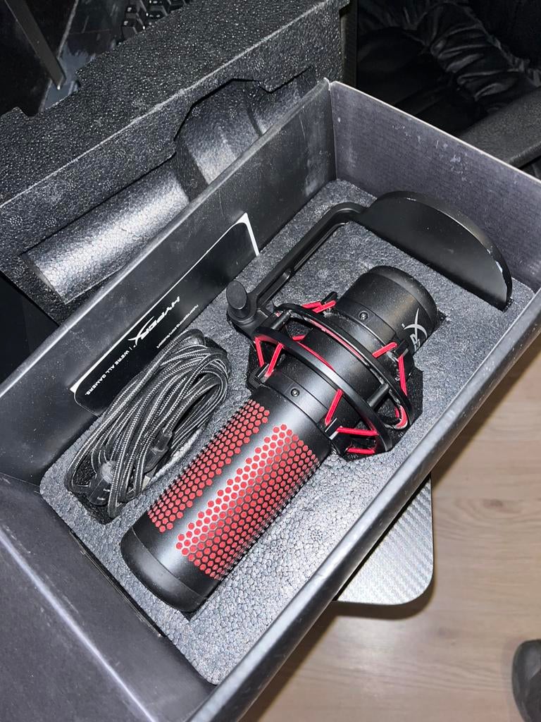 HyperX Quadcast Microfoon, Muziek en Instrumenten, Ophalen of Verzenden, Zo goed als nieuw, Studiomicrofoon