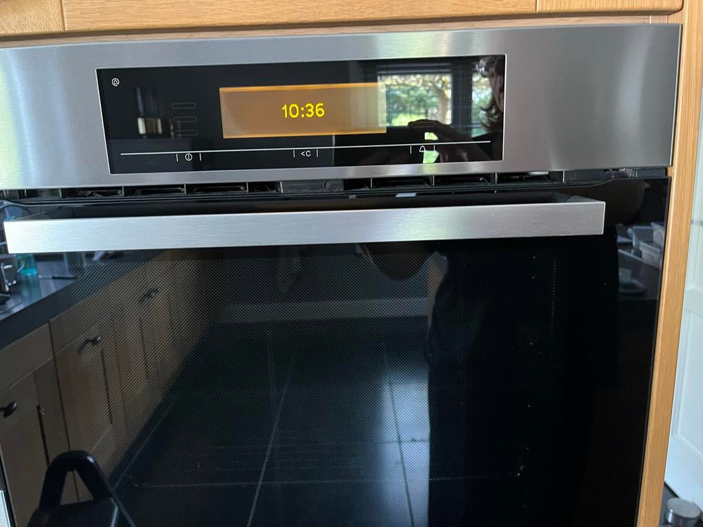 Miele H5681BPL Inbouw Hete Lucht Oven - Zilver, Witgoed en Apparatuur, Ovens, Gebruikt, Oven, Hete lucht, Inbouw