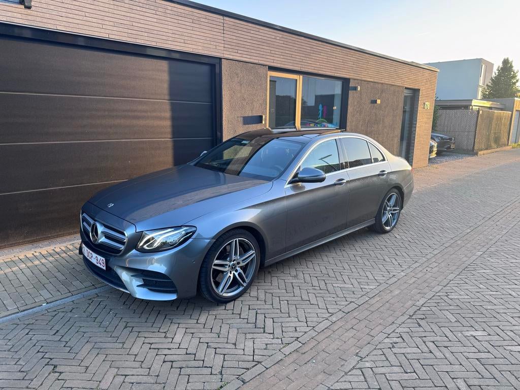 Mercedes-Benz E220 Automaat dealeronderhouden amg pakket vol, Automaat, Achterwielaandrijving, Diesel, Particulier