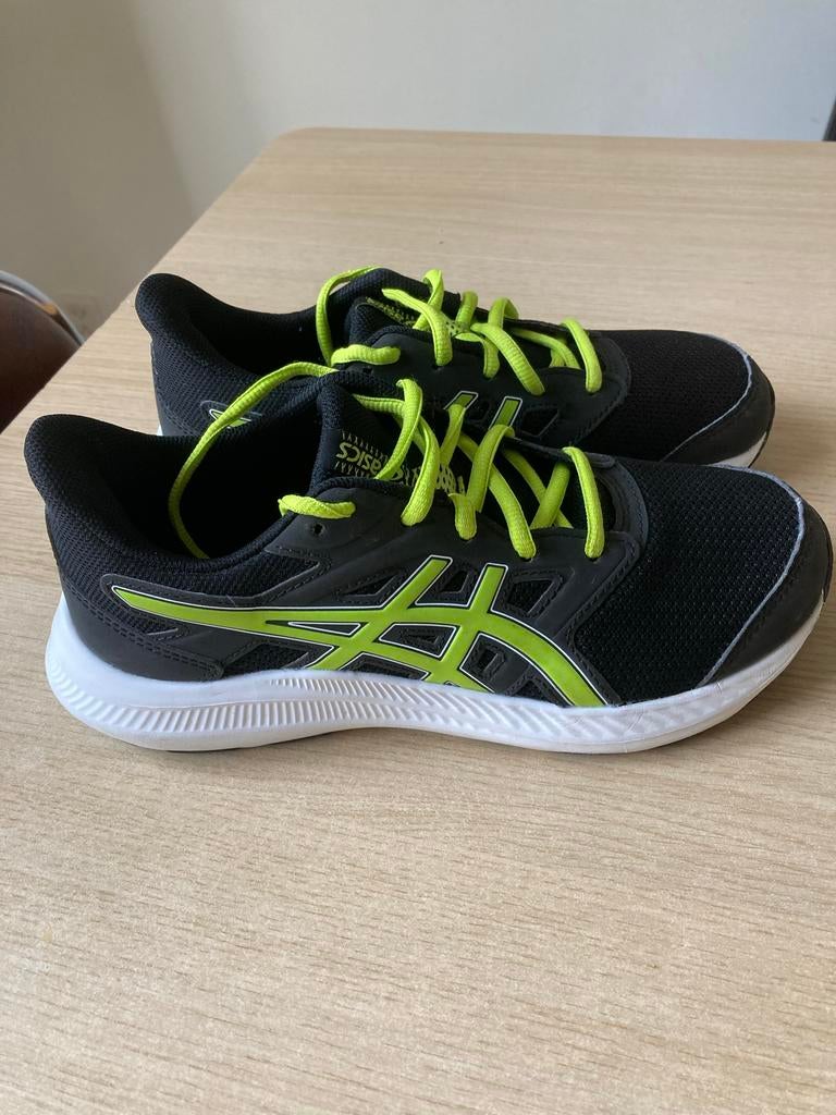 ASICS Atletiekschoenen - 35/36, Hardloopschoenen, Ophalen of Verzenden, Zo goed als nieuw, Hardlopen