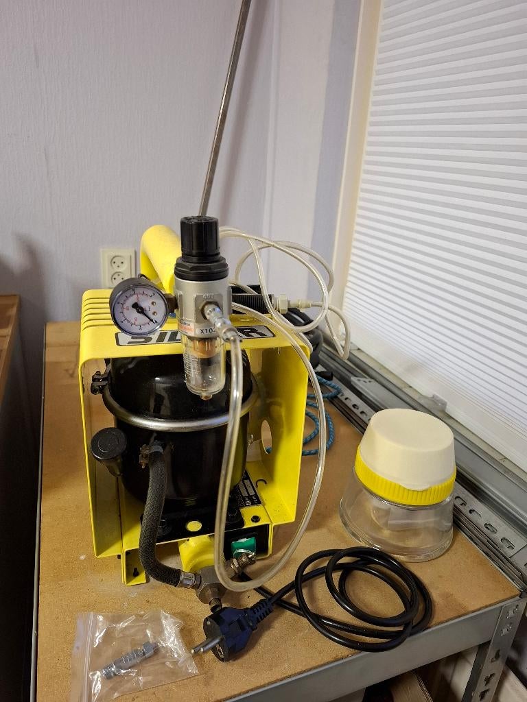 Werther Sil-air, compressor, Ophalen, Zo goed als nieuw, Minder dan 200 liter/min, Geluidgedempt