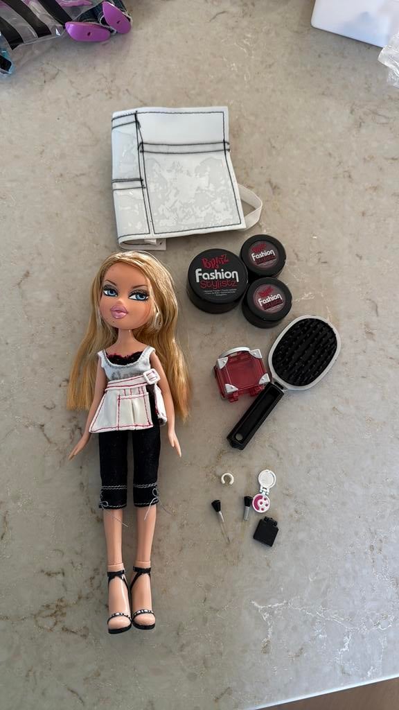 Bratz Fashion Stylistz Cloe, Ophalen of Verzenden, Zo goed als nieuw