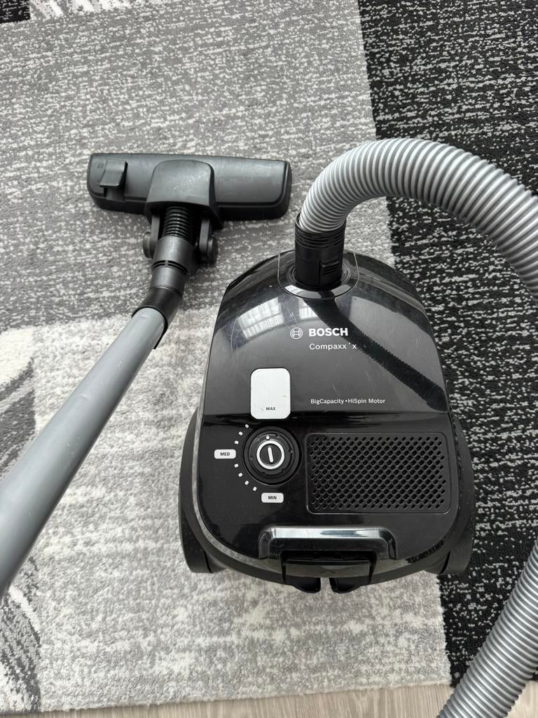 Bosch Compacte Stofzuiger | Werkt Goed | Schoon, Witgoed en Apparatuur, Stofzuigers, Gebruikt, Stofzuiger, Minder dan 1200 watt