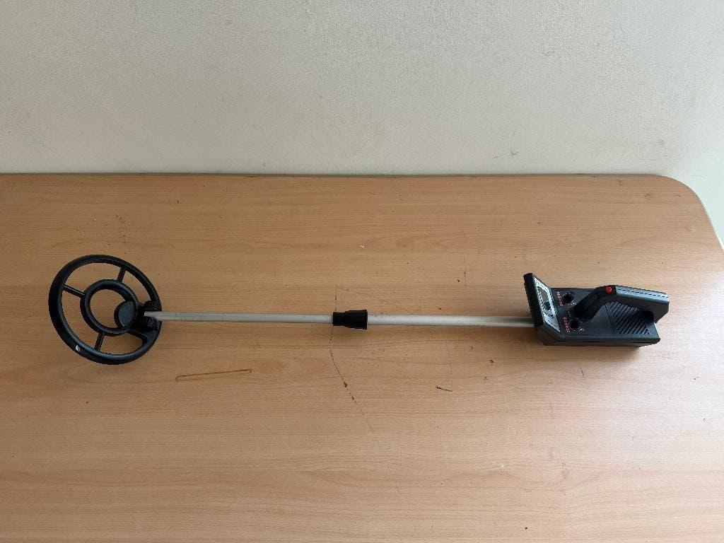 Metaaldetector batterijklepje mist, Gebruikt, 30 cm of minder, Discriminatie metaaldetectie, Ophalen