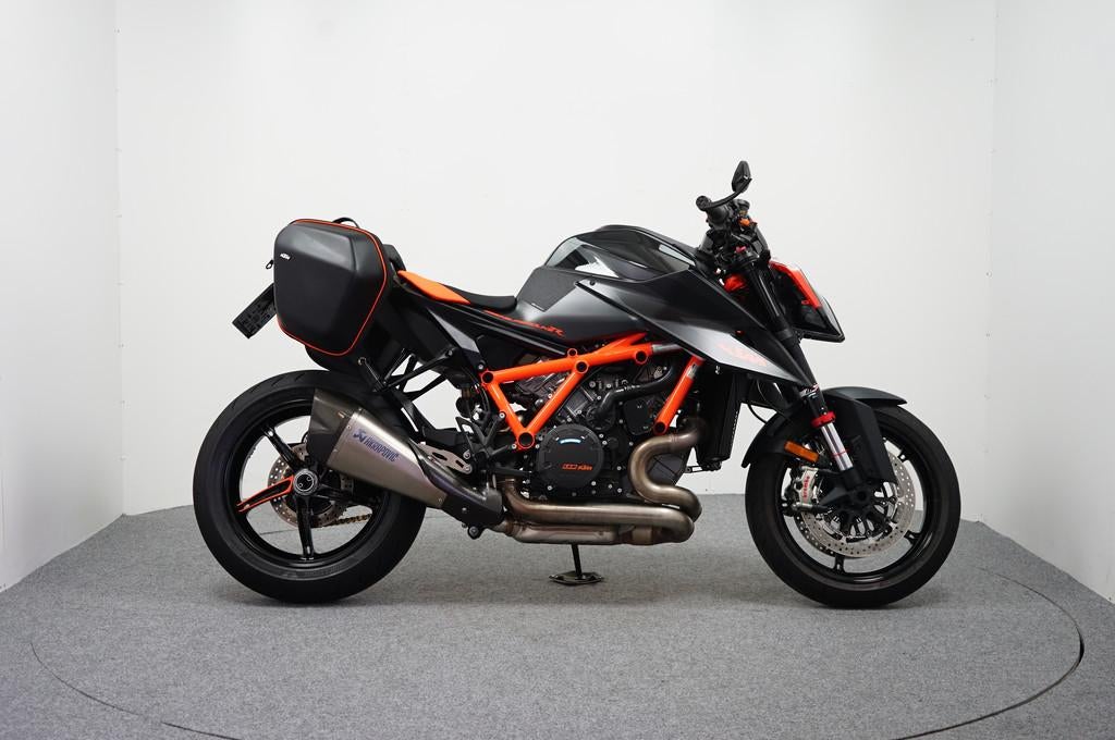 KTM 1290 SUPER DUKE R (bj 2021), Bedrijf, 1301 cc, Meer dan 35 kW, Naked bike