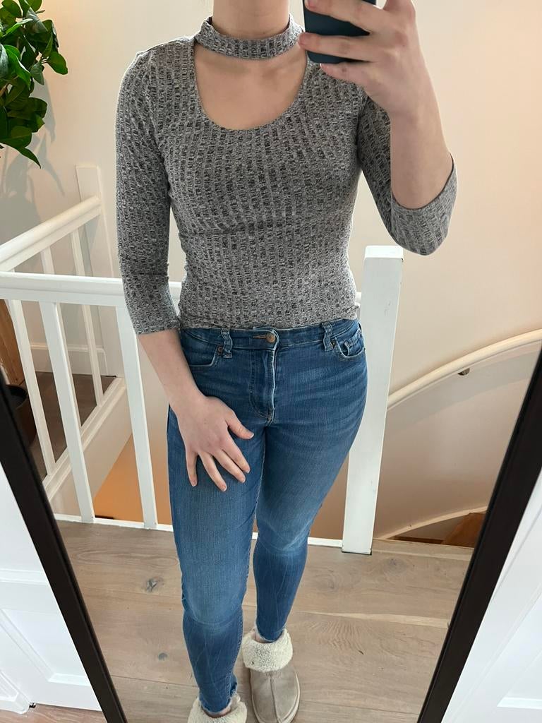 Grijze body maat S / 36, Zo goed als nieuw, Korte mouw, Maat 36 (S), Grijs