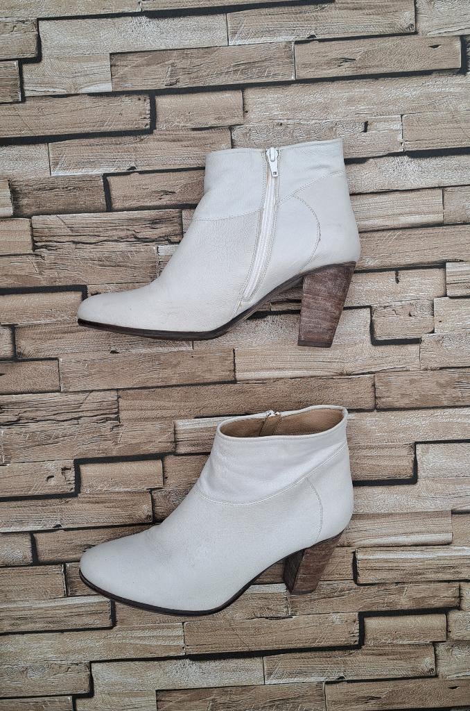 CELLINI - Lederen Roomwitte Laarsjes, maat 41, Verzenden, Wit, Zo goed als nieuw, Lage of Enkellaarzen