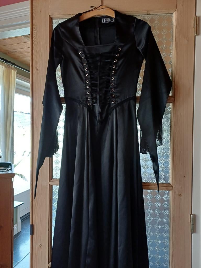 Zwarte gothic jurk met lange mouwen, Kleding | Dames, Ophalen of Verzenden