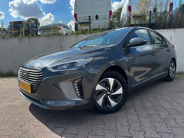 Hyundai IONIQ 1.6 GDi Comfort HYBRID/CARPLAY/NAVI/CRUISE/PDC, Stof, Gebruikt, Adaptive Cruise Control, Origineel Nederlands