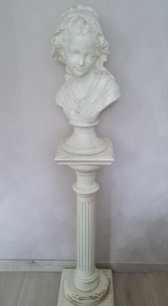 Landelijke Franse buste op houten zuil, Ophalen