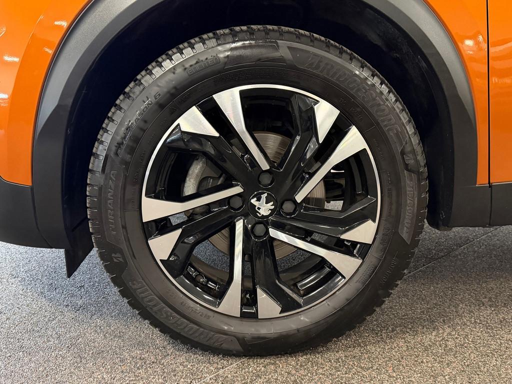 Peugeot 2008 1.2 PureTech GT-Line|NAVI|CAMERA|ECC AIRCO|CRUI, Gebruikt, Euro 6, Parkeersensor, Leder en Stof