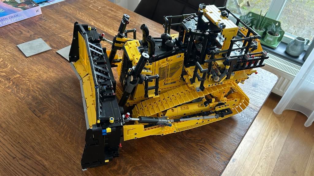 LEGO Technic Bulldozer D11(42131), Ophalen, Zo goed als nieuw, Overige merken