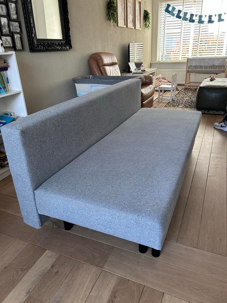 Ikea slaapbank ÄLVDALEN Knisa grijsbeige, Huis en Inrichting, Ophalen, Tweepersoons, Zo goed als nieuw, Grijs