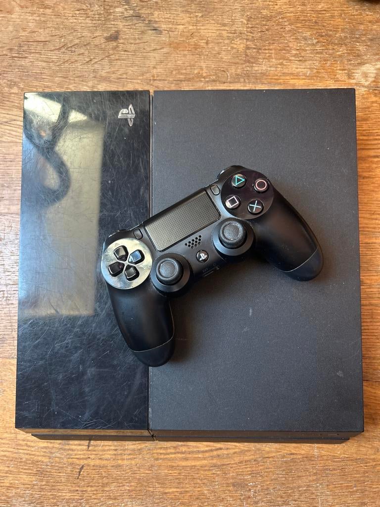 PlayStation 4 met controller en diverse games, Spelcomputers en Games, Ophalen of Verzenden, Met 1 controller, Original, Gebruikt