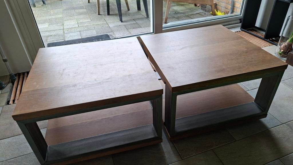 Gratis: Set van 2 Bijzettafels op Wieltjes - Hout en Metaal, Ophalen, Minder dan 45 cm, Gebruikt, Vierkant