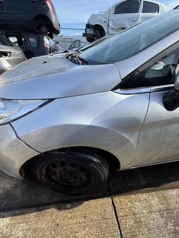 Voorscherm links Ford Fiesta VI ('08-'17), Gebruikt, Ford, Ophalen of Verzenden, Ford