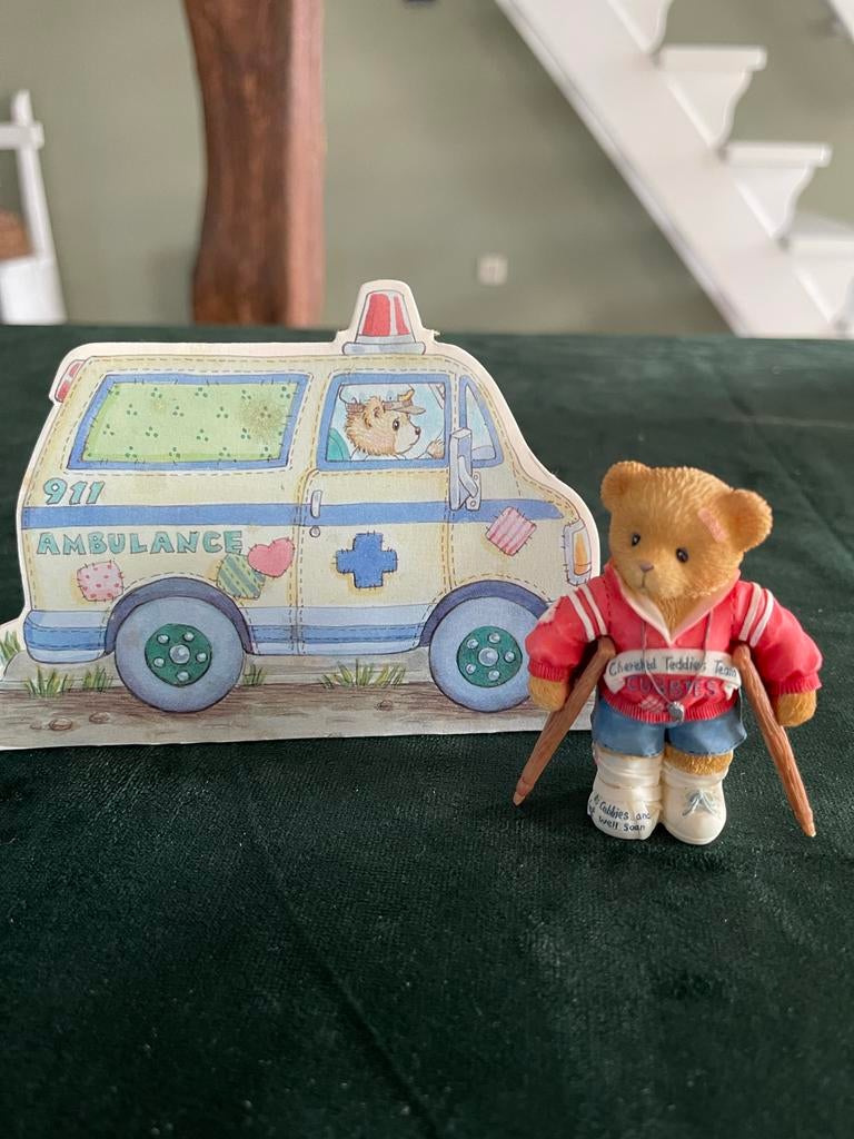 Cherished Teddies Wade Weathersbee met ambulance, Ophalen of Verzenden, Gebruikt, Beeldje, Cherished Teddies