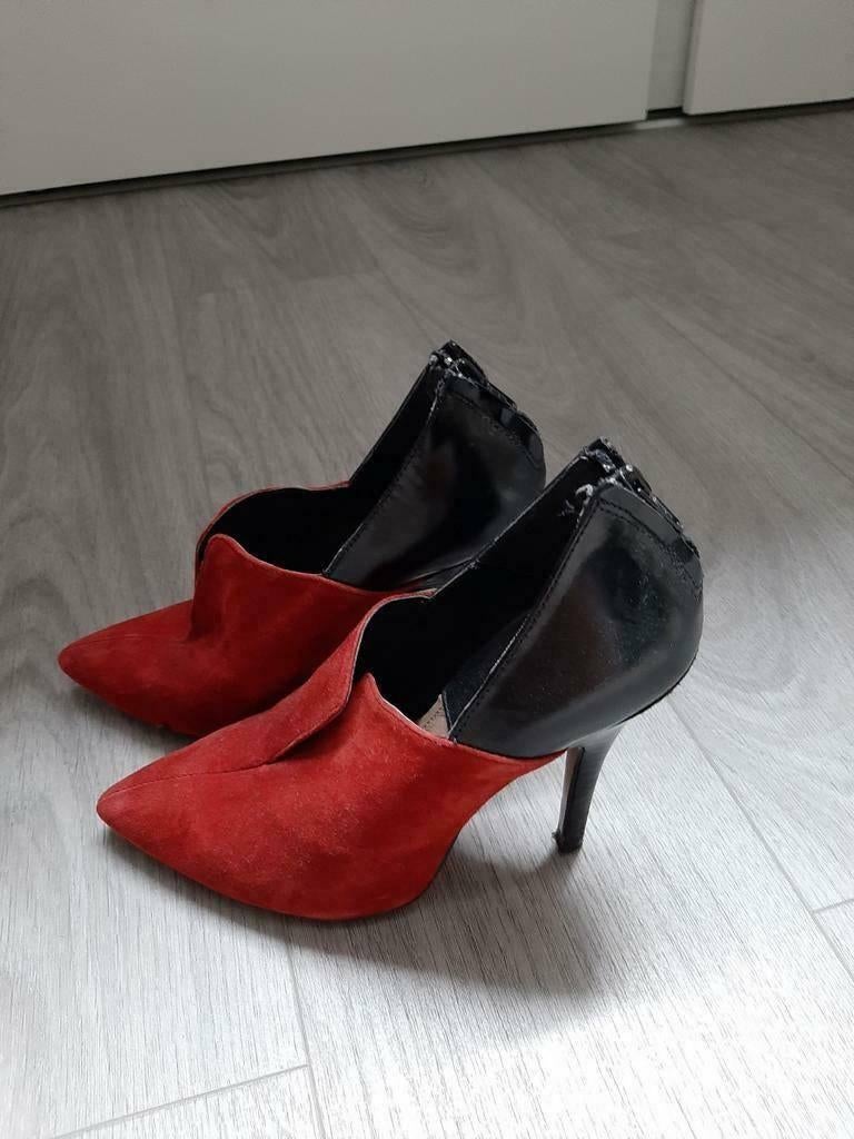 zara velvet pumps maat 38, Lage of Enkellaarzen, Ophalen of Verzenden, Zo goed als nieuw, Zara