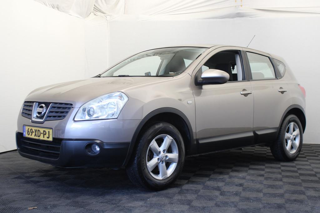 Nissan QASHQAI 1.6 Acenta *Pasen Geopend!* (bj 2007), Voorwielaandrijving, 1272 kg, Gebruikt, Zwart