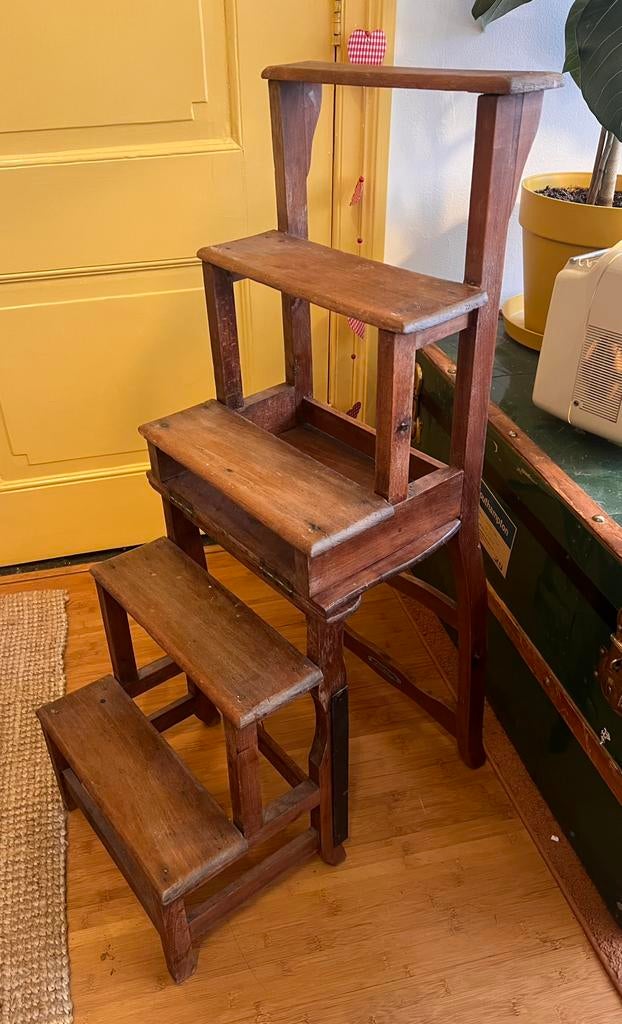 Antieke Franse stoel / bibliotheektrap ‘Stabilia’, Ophalen